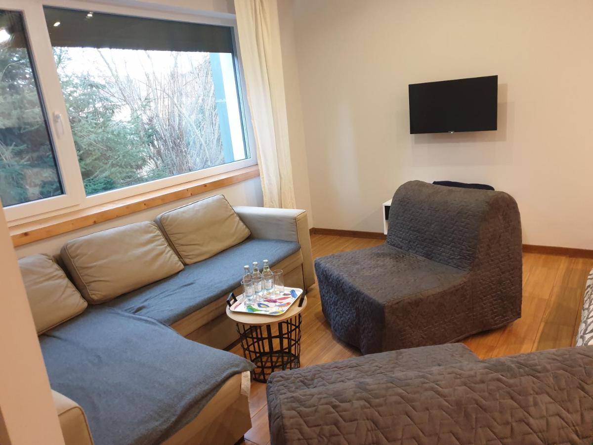 Maly Apartament W Zieleni Blisko Jeziora Środa Wielkopolska Esterno foto